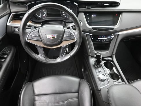 Used 2023 Cadillac XT5 Sportv w/ Platinum Package AWD/4WD image 15