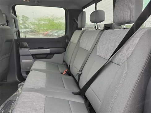 New 2025 Ford F350 XLT w/ Black Appearance Package image 28