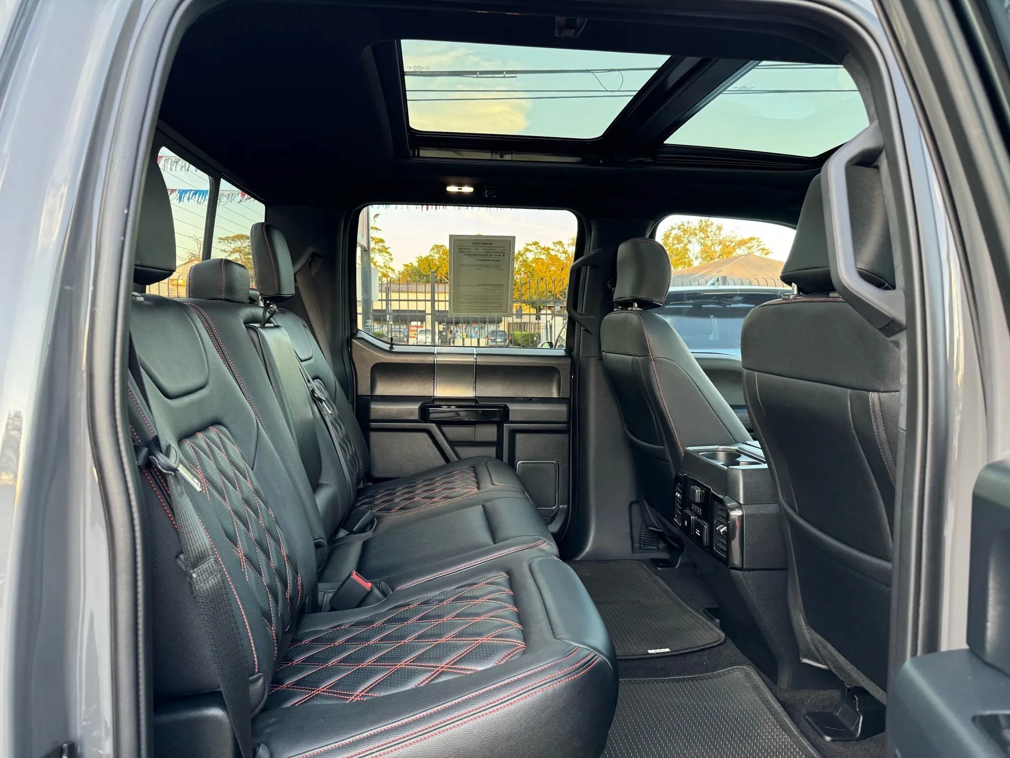 Used 2020 Ford F150 Lariat w/ Equipment Group 502A Luxury AWD/4WD image 34
