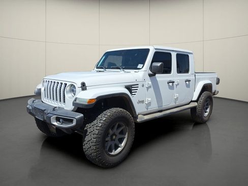 Used 2020 Jeep Gladiator Overland image 4