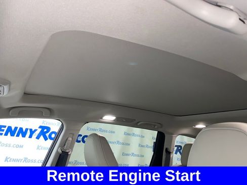 Used 2025 Subaru Ascent Limited AWD/4WD image 12