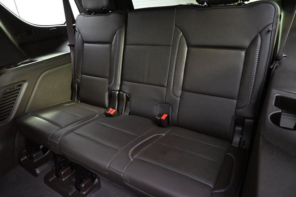 Used 2021 GMC Yukon Denali w/ Denali Premium Package AWD/4WD image 22