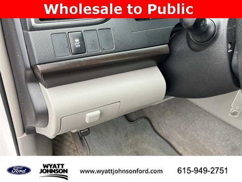 Used 2017 Toyota Camry LE image 23