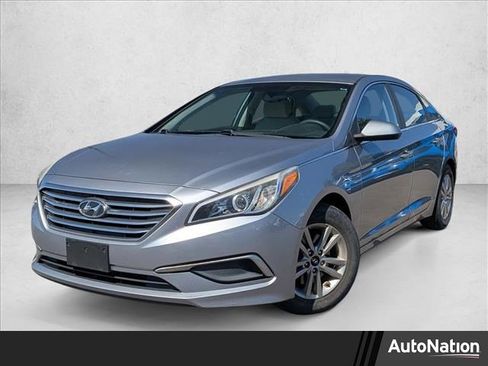 Used 2016 Hyundai Sonata SE FWD image 1