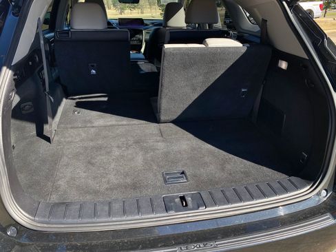 Used 2019 Lexus RX 350L FWD image 31