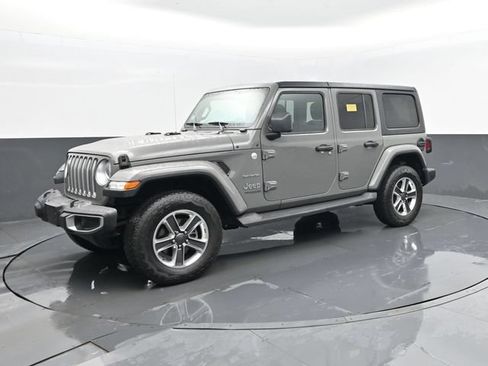 Used 2019 Jeep Wrangler Unlimited Sahara w/ Dual Top Group AWD/4WD image 1