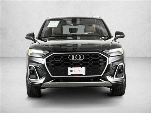 Used 2023 Audi Q5 2.0T Premium Plus w/ Premium Plus Package AWD/4WD image 2