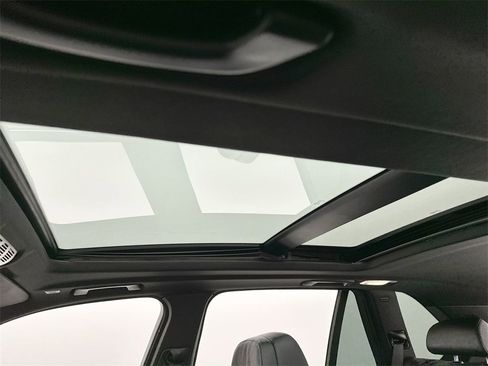 Used 2018 BMW X5 xDrive50i w/ Executive Package image 22