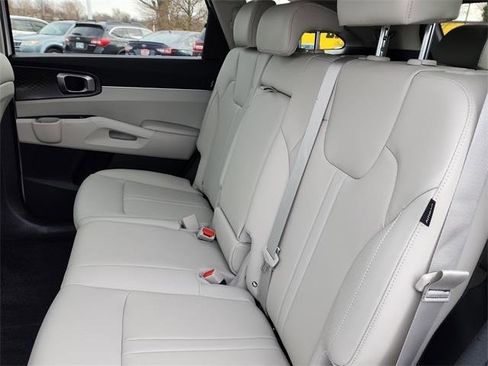 New 2026 Kia Sorento S image 15