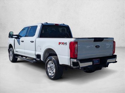 Used 2025 Ford F250 XLT w/ FX4 Off-Road Package image 8