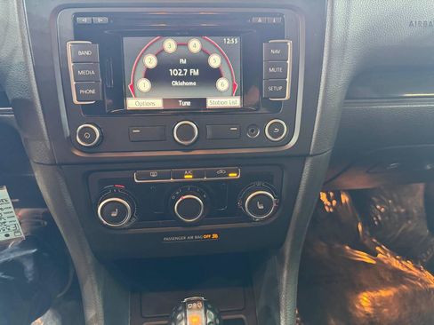 Used 2013 Volkswagen GTI 2-Door image 17