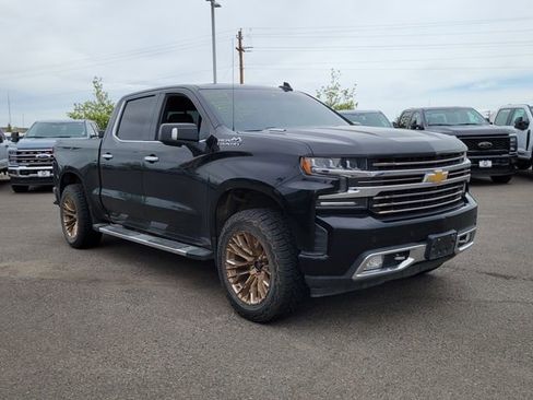 Used 2020 Chevrolet Silverado 1500 High Country w/ Technology Package AWD/4WD image 7