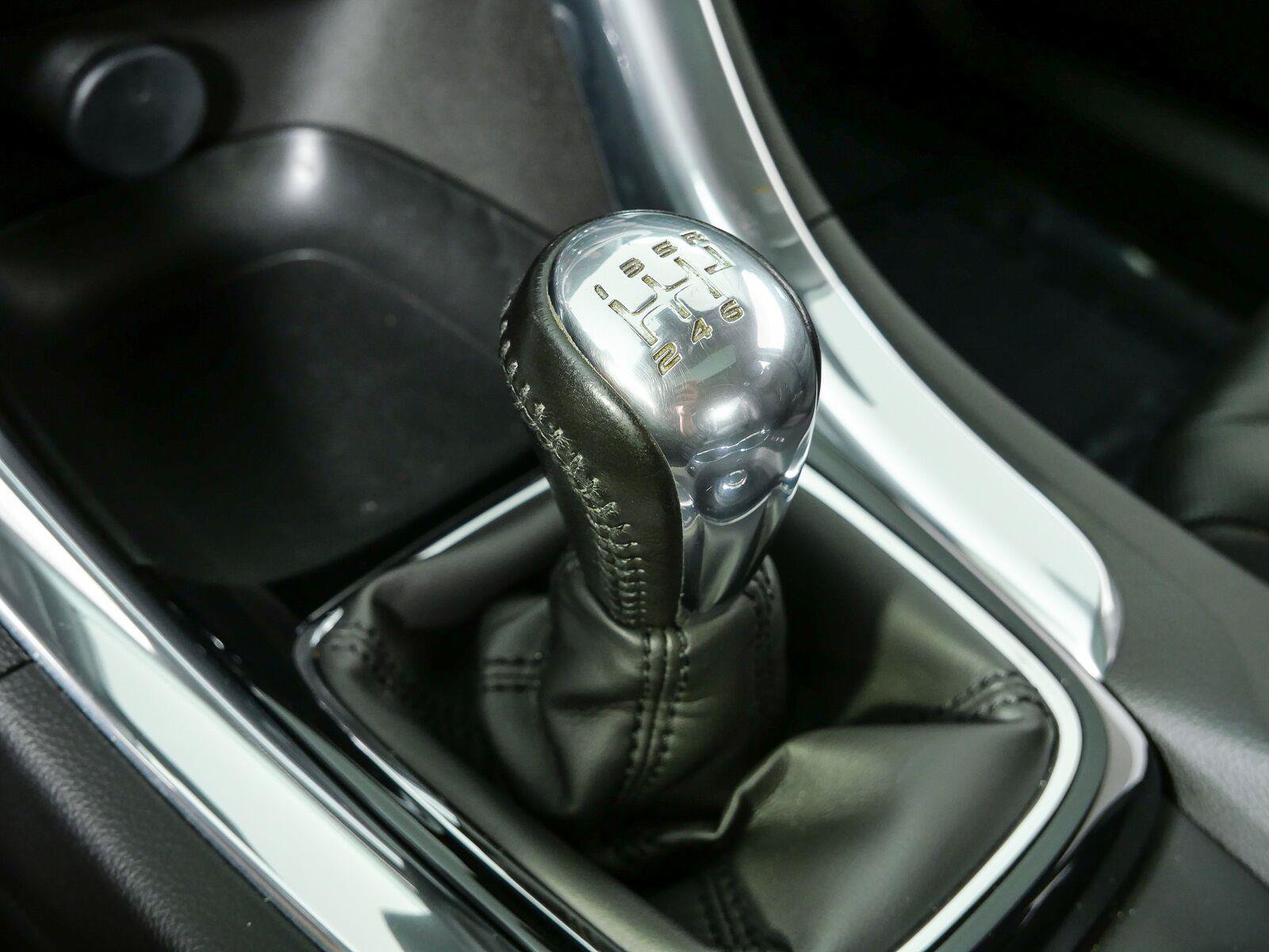 Used 2017 Chevrolet SS RWD image 18