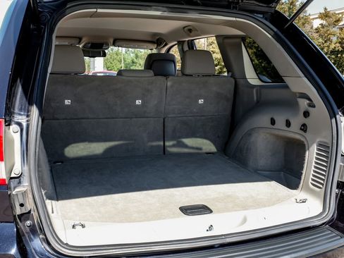 Used 2011 Jeep Grand Cherokee Laredo w/ Security & Convenience Group image 44