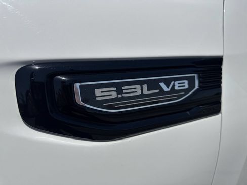 Used 2019 GMC Sierra 1500 Elevation w/ Elevation Value Package AWD/4WD image 18
