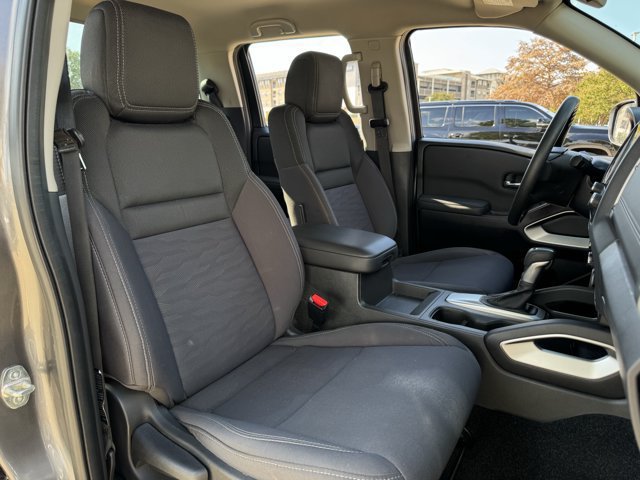 Used 2024 Nissan Frontier SV AWD/4WD image 30