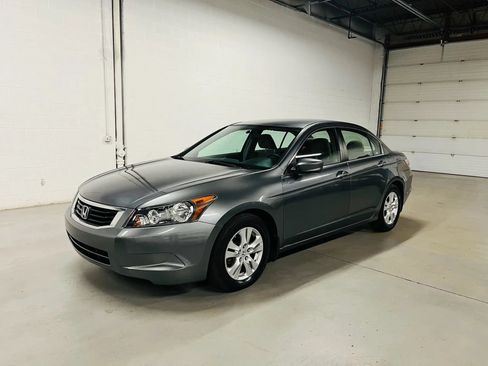 Used 2008 Honda Accord LX-P image 2