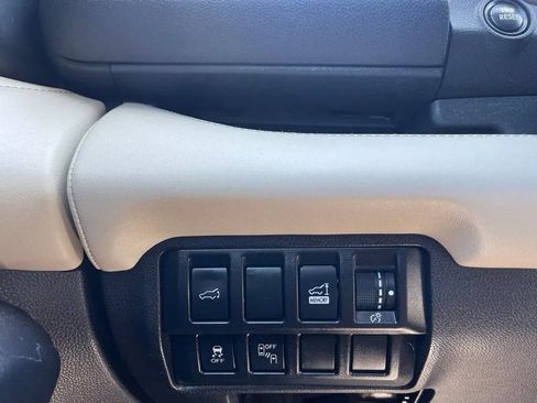 Used 2019 Subaru Ascent Limited AWD/4WD image 34