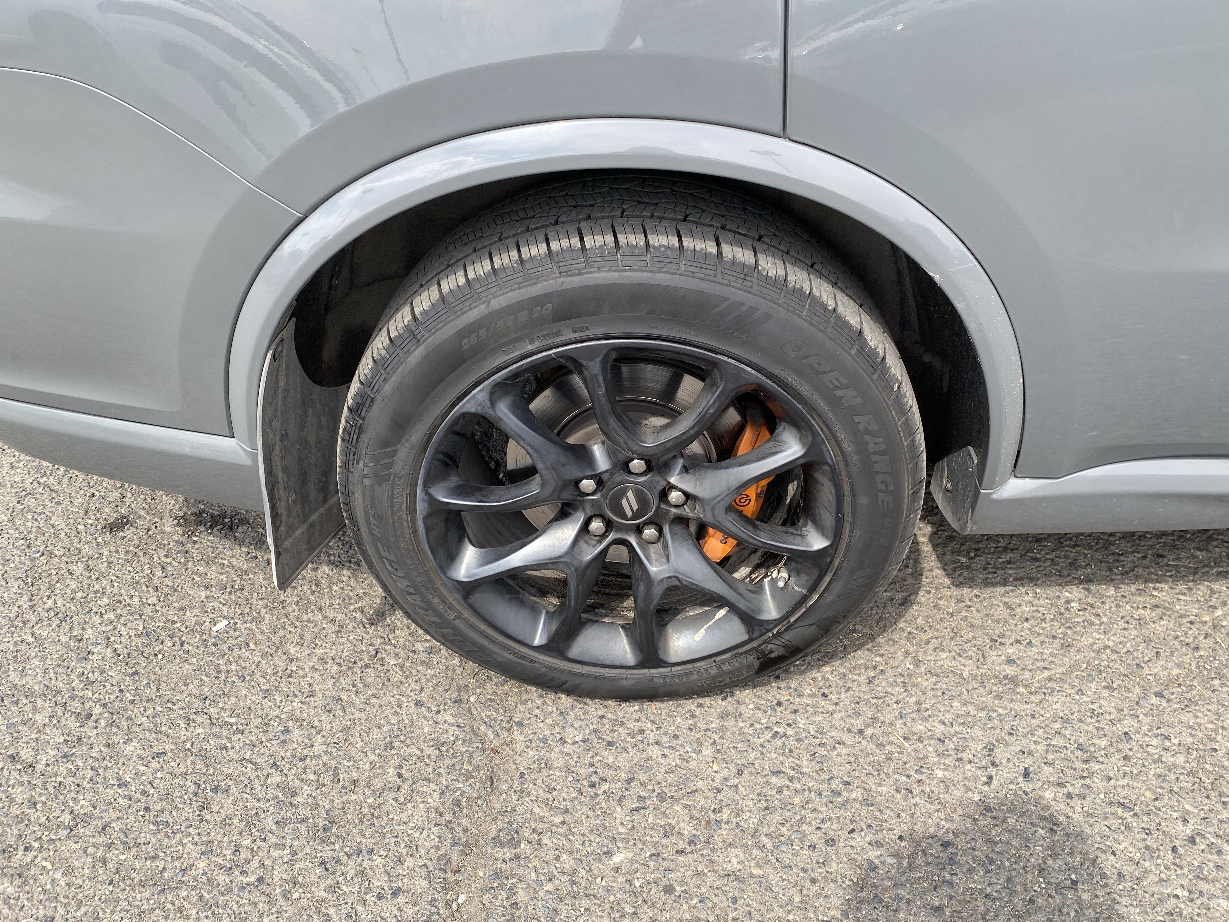 Used 2023 Dodge Durango R/T w/ Hemi Orange Plus Package AWD/4WD image 9