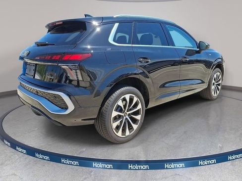 New 2026 Audi Q3 quattro 2.0T AWD/4WD image 3