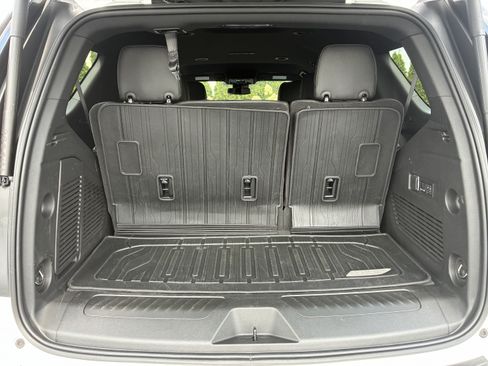 Used 2026 Chevrolet Tahoe LT w/ Comfort Package RWD image 10