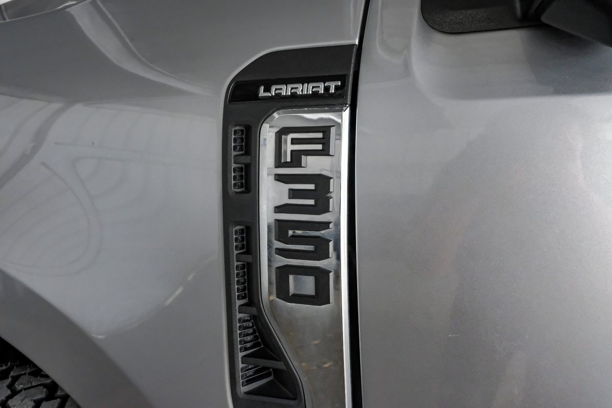 Used 2023 Ford F350 Lariat w/ FX4 Off-Road Package AWD/4WD image 53