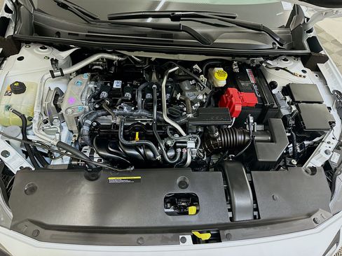 Used 2024 Nissan Sentra SV FWD image 33