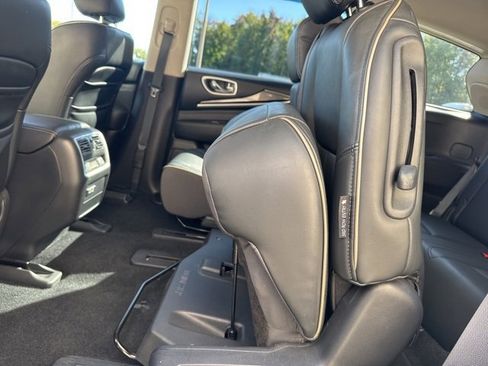 Used 2019 INFINITI QX60 Luxe w/ Essential Package image 23