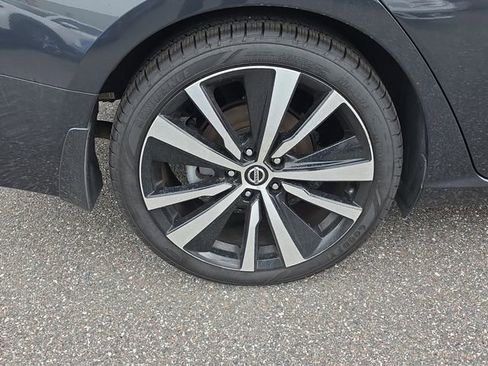 Used 2020 Nissan Altima 2.5 Platinum FWD image 5