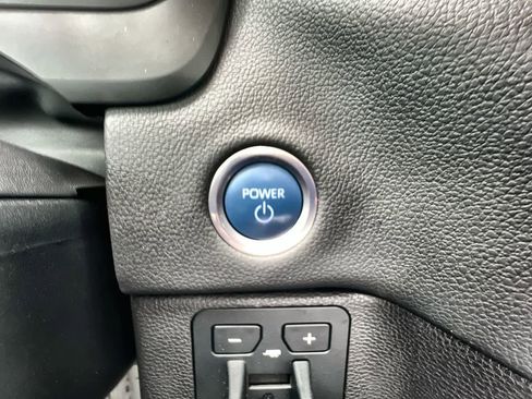 Used 2024 Toyota Tundra Limited image 16