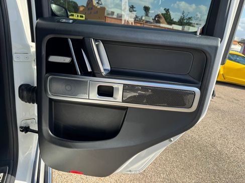 Used 2022 Mercedes-Benz G 63 AMG 4MATIC w/ Seat Comfort Package image 28