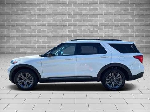 Certified 2023 Ford Explorer XLT w/ Equipment Group 202A AWD/4WD image 6
