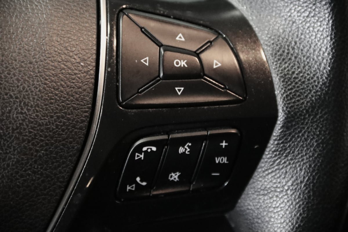 Used 2018 Ford Explorer Limited AWD/4WD image 16