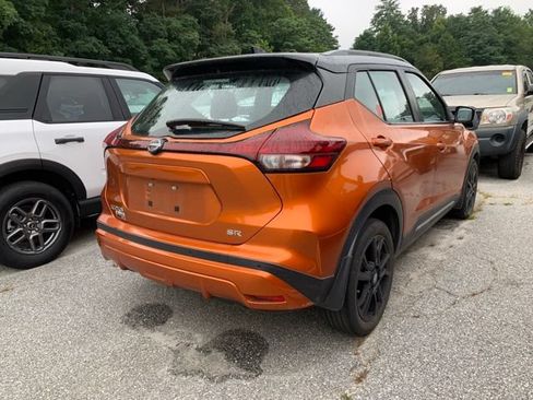 Used 2022 Nissan Kicks SR FWD image 7