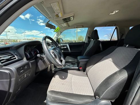 Used 2017 Toyota 4Runner SR5 image 12