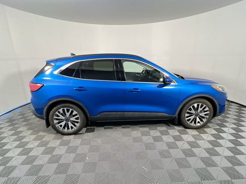 Used 2020 Ford Escape Titanium FWD image 2