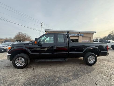 Used 2016 Ford F250 XL w/ XL Appearance Package image 3