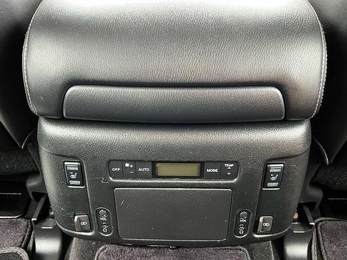 Used 2019 Nissan Armada Platinum w/ Captain's Chairs Package RWD image 48