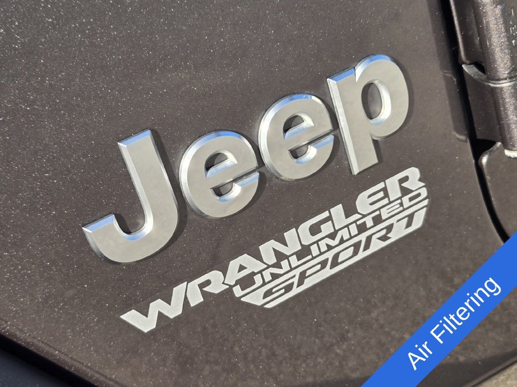 Used 2018 Jeep Wrangler Unlimited Sport S AWD/4WD image 13