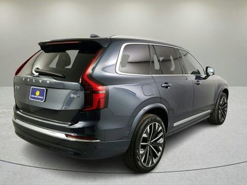 New 2026 Volvo XC90 B6 Plus w/ Protection Package Premier AWD/4WD image 4