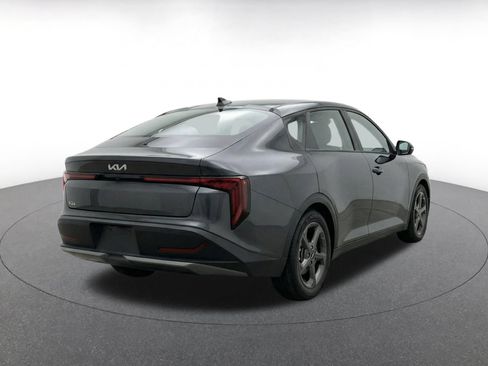 Used 2025 Kia K4 FWD image 7
