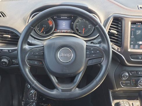 Used 2020 Jeep Cherokee Trailhawk w/ Cold Weather Group AWD/4WD image 14