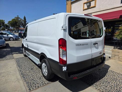 Used 2020 Ford Transit 250 Low Roof w/ Exterior Upgrade Package RWD image 7