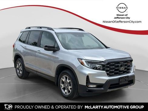 Used 2022 Honda Passport TrailSport image 1