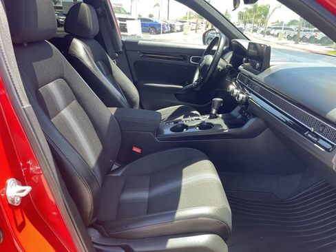 Used 2025 Honda Civic Sport image 28
