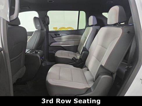 Certified 2025 Chevrolet Traverse LT w/ Driver Confidence Package image 12