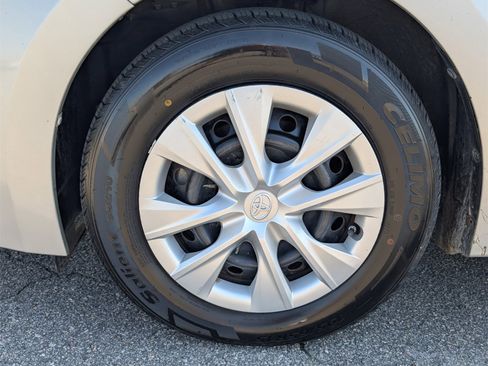 Used 2016 Toyota Corolla S image 13