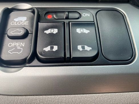 Used 2010 Honda Odyssey EX-L image 18