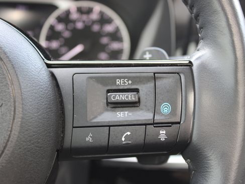 Used 2022 Nissan Pathfinder SL w/ SL Premium Package AWD/4WD image 32