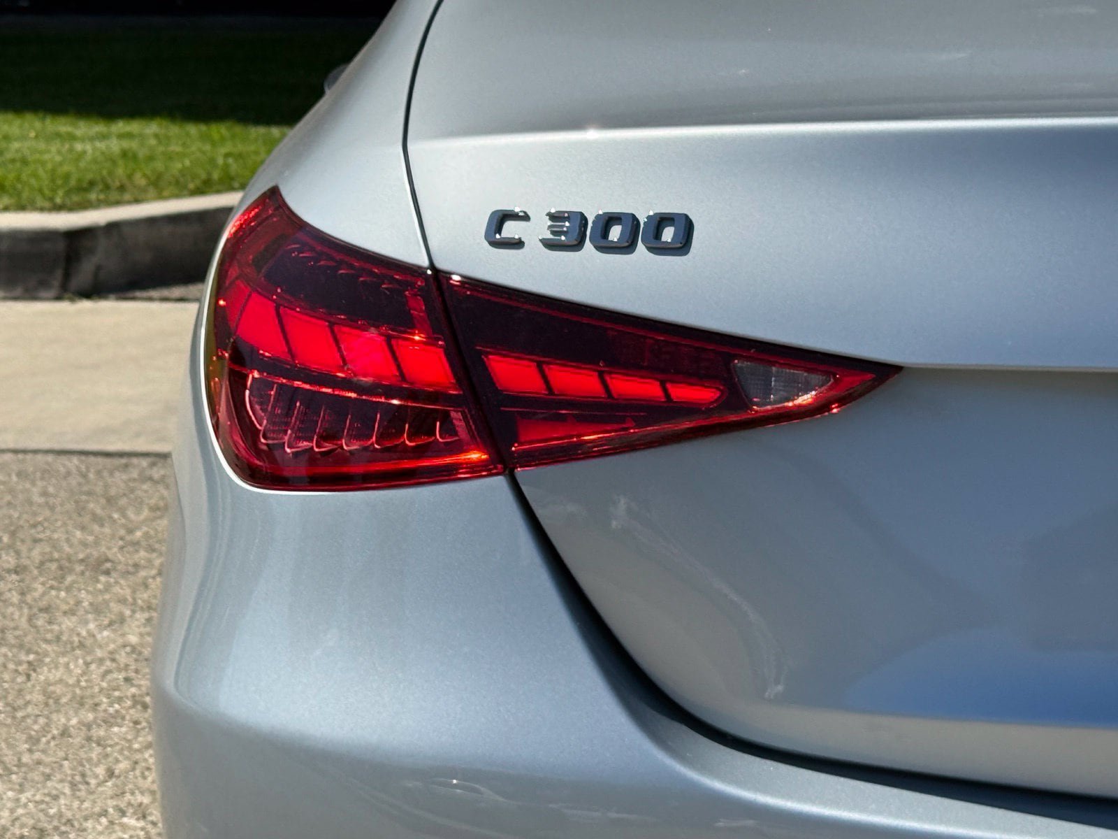 Used 2024 Mercedes-Benz C 300 Sedan image 10